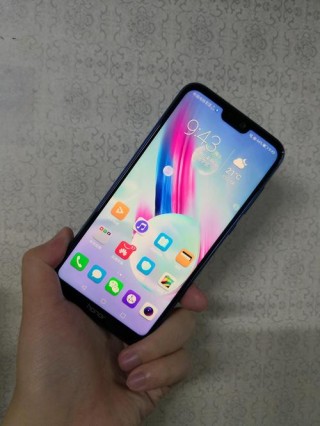 荣耀9i屏幕总成多少钱，荣耀9i屏幕碎了修多少钱