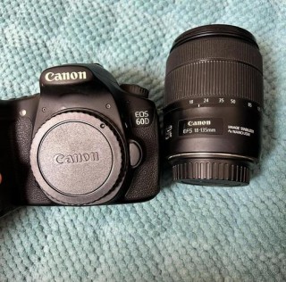 佳能50d好还是60d好？佳能50d和60d哪个好