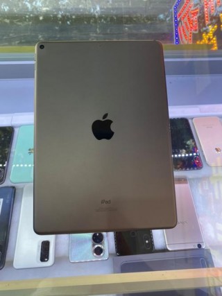 半岛铁盒平板电脑多少钱？半岛铁盒p10hd平板