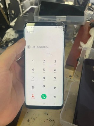 三星s8屏幕发黄正常吗，三星s8屏幕变绿什么回事