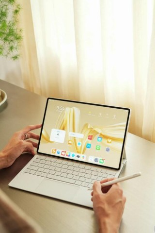 三星s7是oled屏幕吗，三星s7屏幕多大尺寸？