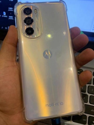 摩托罗拉motox30冠军版，摩托罗拉v303上市费用？