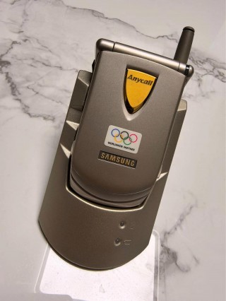 三星f9000哪年的？三星f9000几个版本