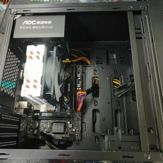 组装电脑简单吗，组装电脑?