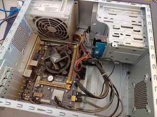 台式电脑没有显卡可以用吗，台式机没有显卡可以用吗？