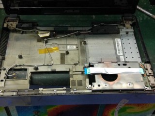asus笔记本怎么拆开外壳，asus笔记本拆机视频？