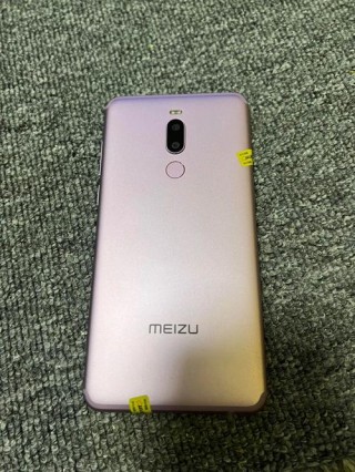 魅族note8是曲面屏吗，魅族note8m1822