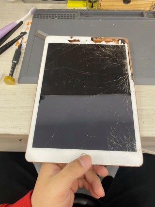 ipad屏幕维修多少钱，ipad官方修屏幕多少钱