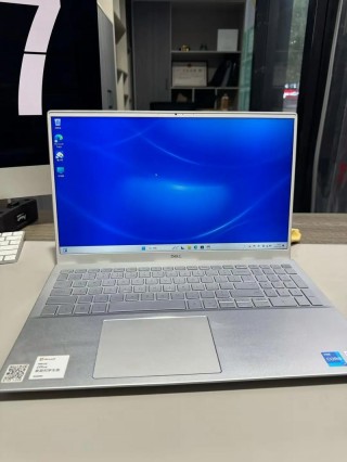 键盘银色笔记本电脑推荐，银色键盘配什么键盘套