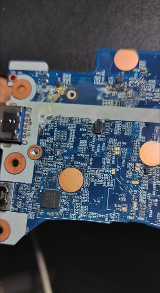 台式电脑主板坏了有什么症状，台式电脑主板坏了怎么办？