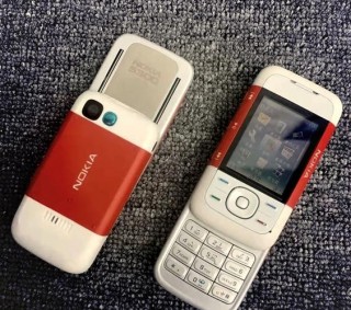 诺基亚5300内存卡多大的，诺基亚6300内存卡