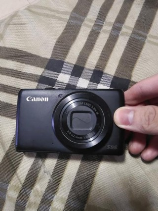 佳能s95内存卡在哪，佳能g9内存卡