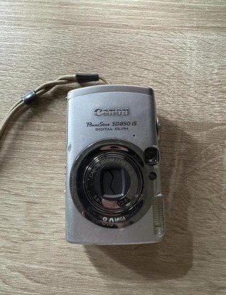 佳能相机2012年费用过万，2012年佳能数码相机