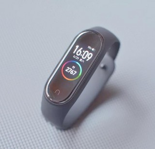 小米手环4关机方法？小米手环4如何关机或者重启呢?