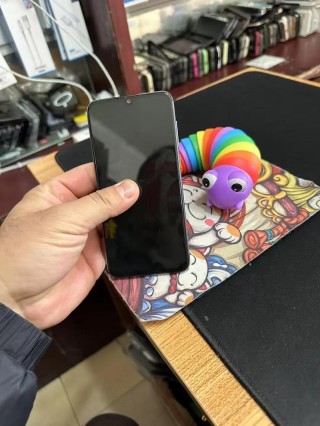 小米9se的屏幕是什么材质，小米9se屏幕是lcd还是oled？