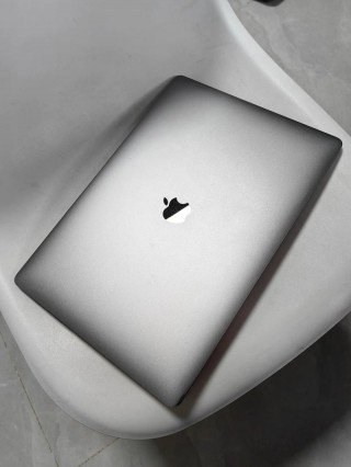 独立显卡笔记本电脑推荐苹果，带独显的macbook？