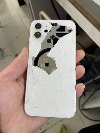 iphone12换屏幕要多少钱？iphone12 换屏幕费用