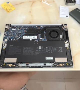 华硕笔记本硬盘多少钱一个？华硕笔记本硬盘长什么样