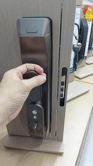 联想e2指纹锁有猫眼吗，联想e1指纹锁