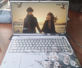 电脑贴纸对电脑有害吗，电脑贴纸的好处与坏处