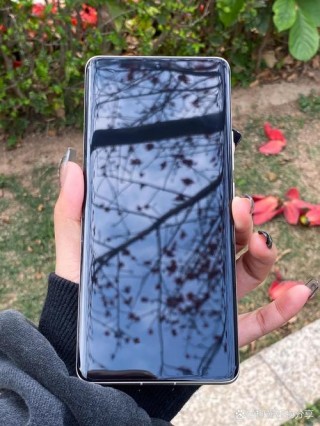 三星note10屏幕曲率多大，三星note10+曲面屏的优缺点