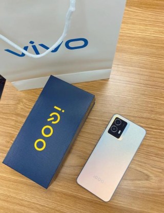 iqoo哪一款好用，iqoo那种比较好？