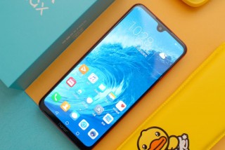 华为荣耀8x好不好用，华为荣耀8x怎么样？