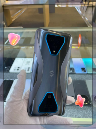 realmex2pro屏幕是什么材质，realmex2pro屏幕是三星的吗？