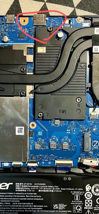 宏基笔记本屏幕怎么拆，宏基笔记本屏幕拆卸图解？