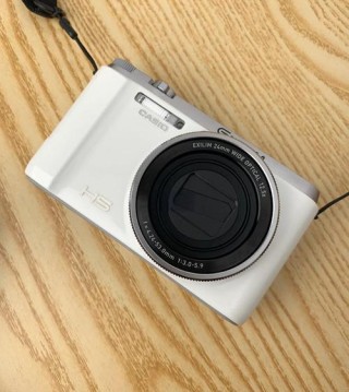 索尼dscw510内存卡是什么卡，索尼a5100内存卡？