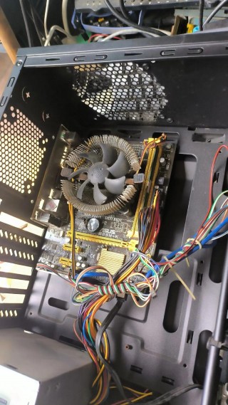 台式电脑主板费用一般多少钱？台式电脑主板多少钱一台