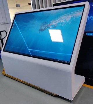 触摸一体机是电脑吗，触摸一体机优点