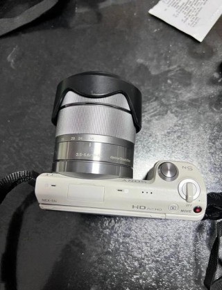 索尼nex5n用什么内存卡，索尼nex5t机身自带内存？