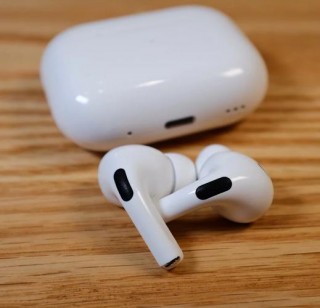 苹果蓝牙耳机怎么样，苹果蓝牙耳机怎么样才算充满电