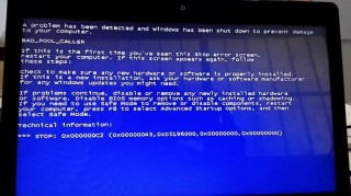 b460联想笔记本电脑电池显示短路怎样解决，联想b460电源灯会闪开不了机