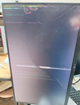 戴尔显示器换屏幕多少钱，戴尔显示器屏幕损坏可以换新的吗