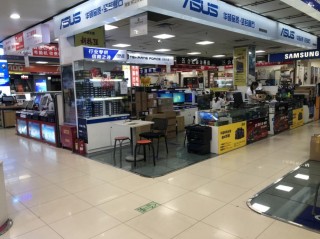 附近哪里有卖电脑的商店，附近卖电脑的专卖店