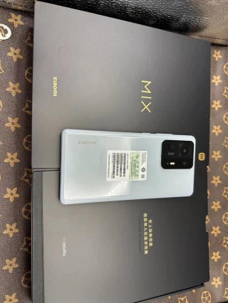 小米四多少钱一台，小米4多少钱？