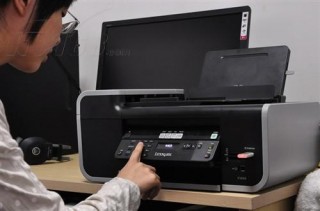 利盟x5690怎么连接电脑？利盟x5690怎么连接电脑主机