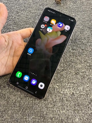 三星zflip屏幕容易坏吗，三星zflip屏幕多少钱
