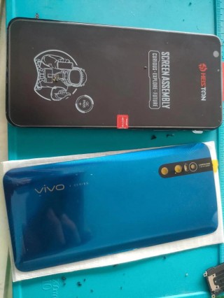 vivox20plus屏幕指纹版换屏多少钱？vivox21屏幕指纹版换屏幕多少钱