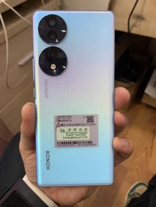 荣耀70电池耐用吗，荣耀70电池耐用吗知乎？