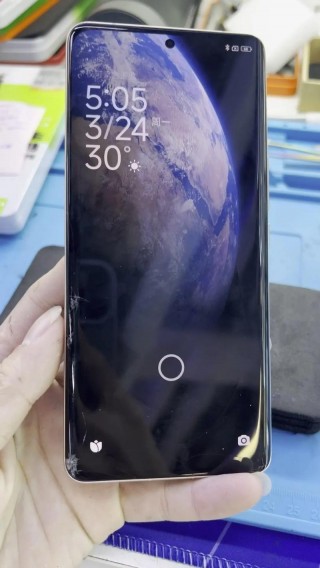 我的小米12为啥那么卡，小米125系统很卡？