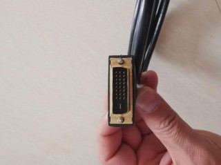 电脑有必要用dvi线吗，电脑用dvi还是vga？