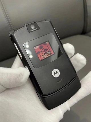 摩托罗拉v600刚上市多少钱，摩托罗拉v680上市售价？