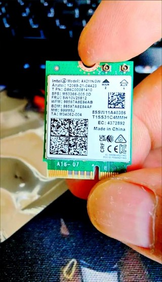 买笔记本电脑自带无线网卡吗？笔记本自带无线网卡好用吗