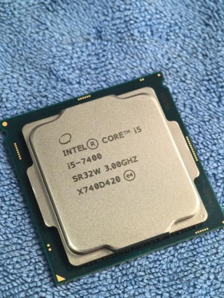 英特尔超核心显卡好吗，英特尔超级核心