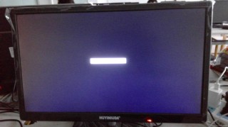 台式电脑显示器闪屏是什么原因？台式电脑显示屏突然闪烁