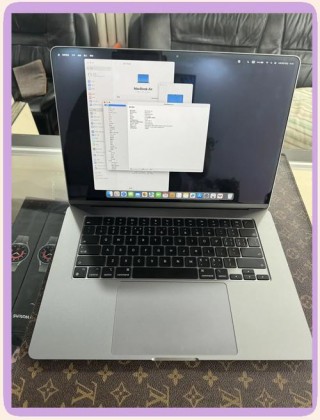 苹果有笔记本电脑吗？苹果电脑有苹果系统吗