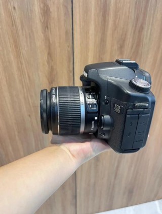 佳能550d适合新手吗，佳能550d入门？